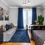French Balcony - 45M² - Szeneviertel